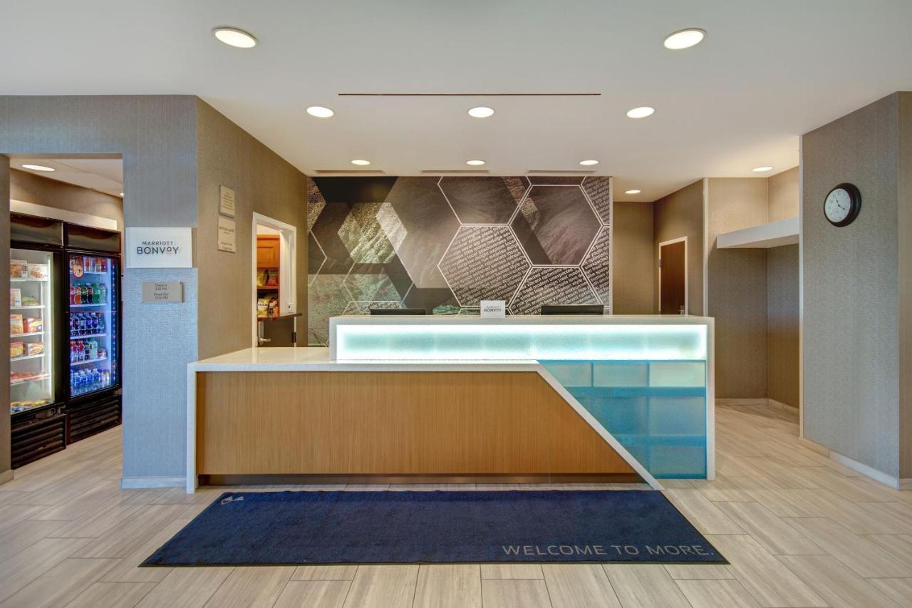 Springhill Suites Erie Kearsarge Экстерьер фото
