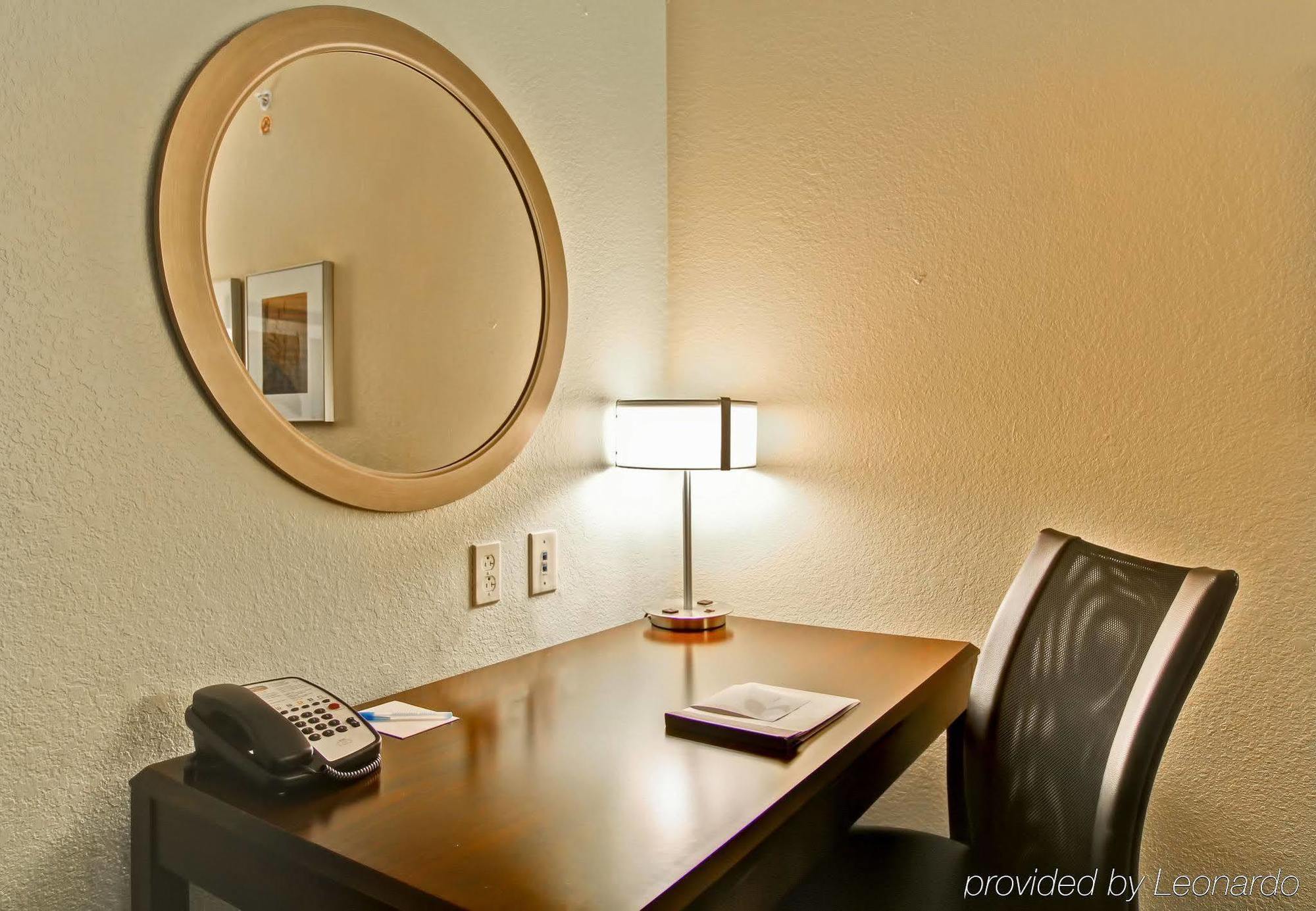 Springhill Suites Erie Kearsarge Экстерьер фото